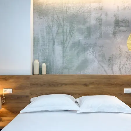 Luxury Downtown D5 *