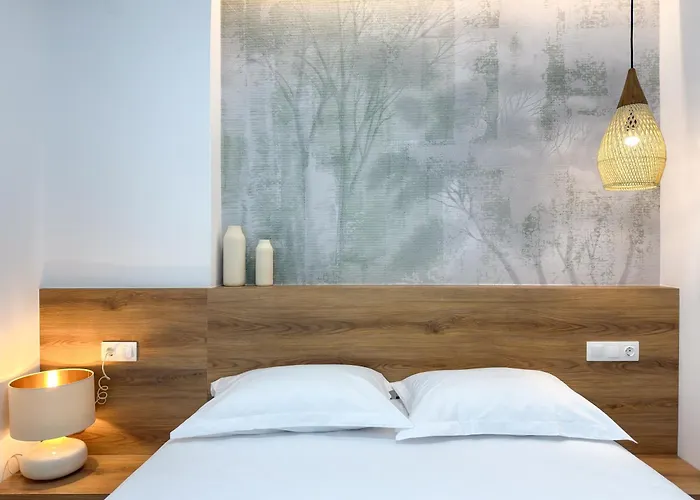Luxury Downtown D5 *