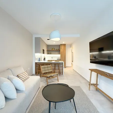 Διαμέρισμα Luxury Downtown D5 *