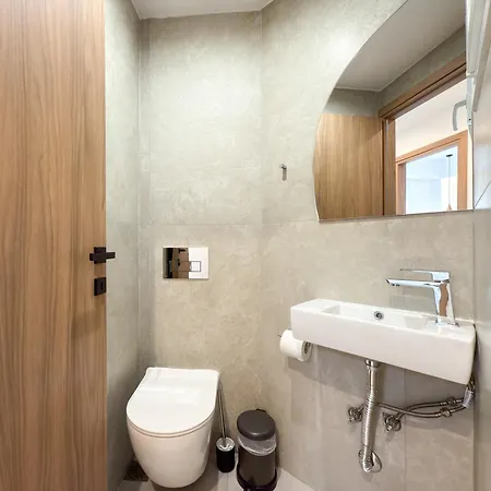 Luxury Downtown D5