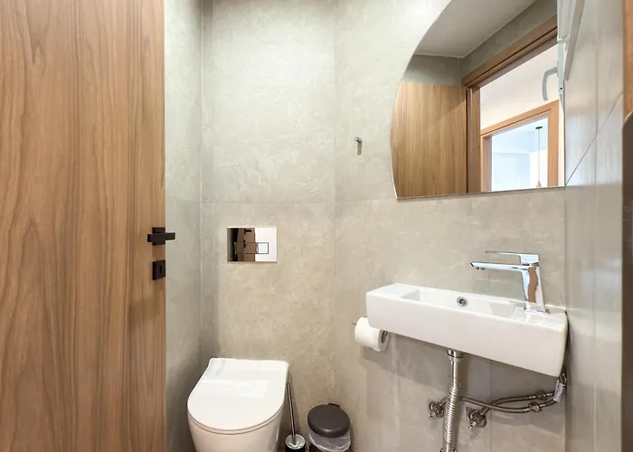 Luxury Downtown D5